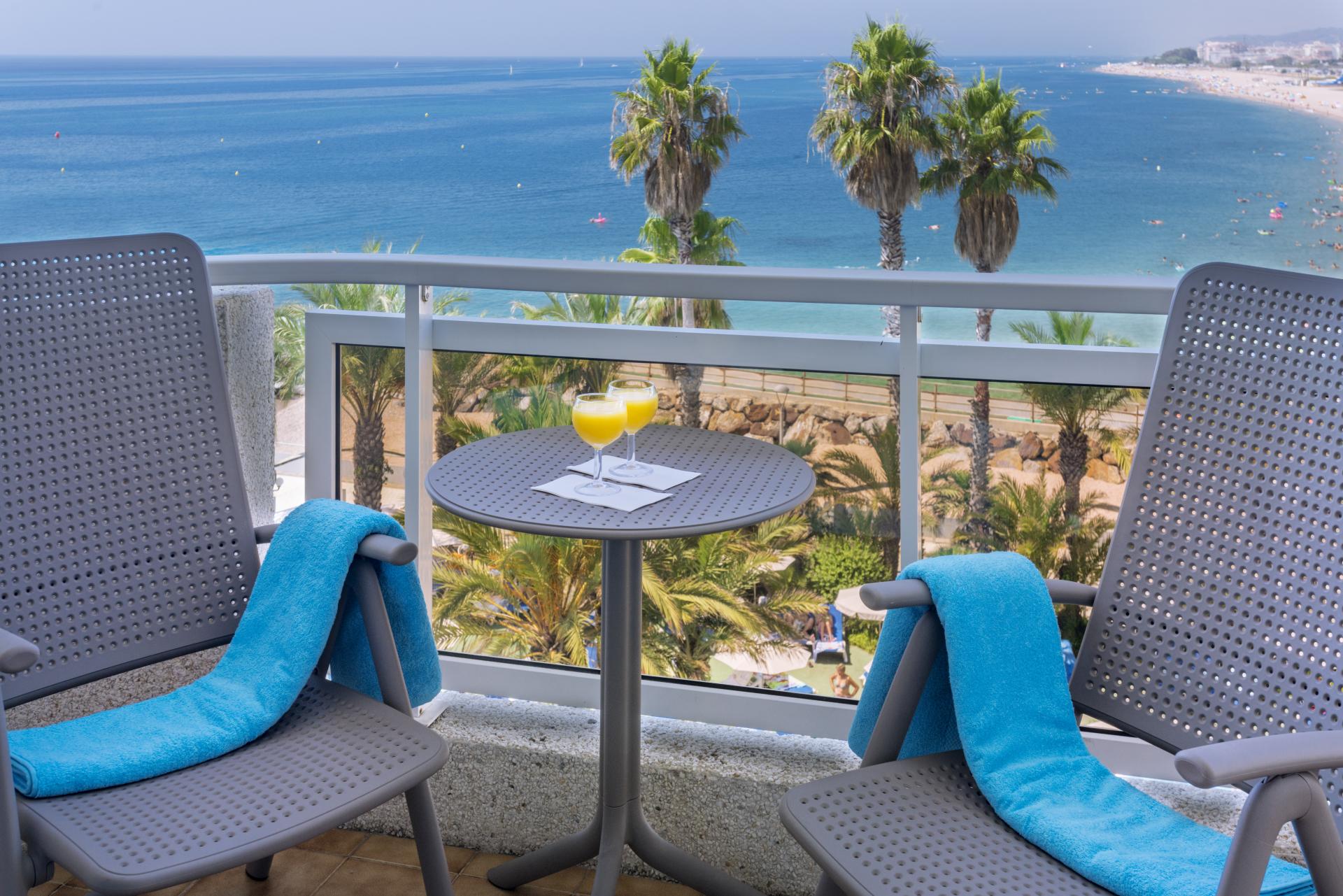 Caprici Beach Hotel & Spa Santa Susanna Exterior photo
