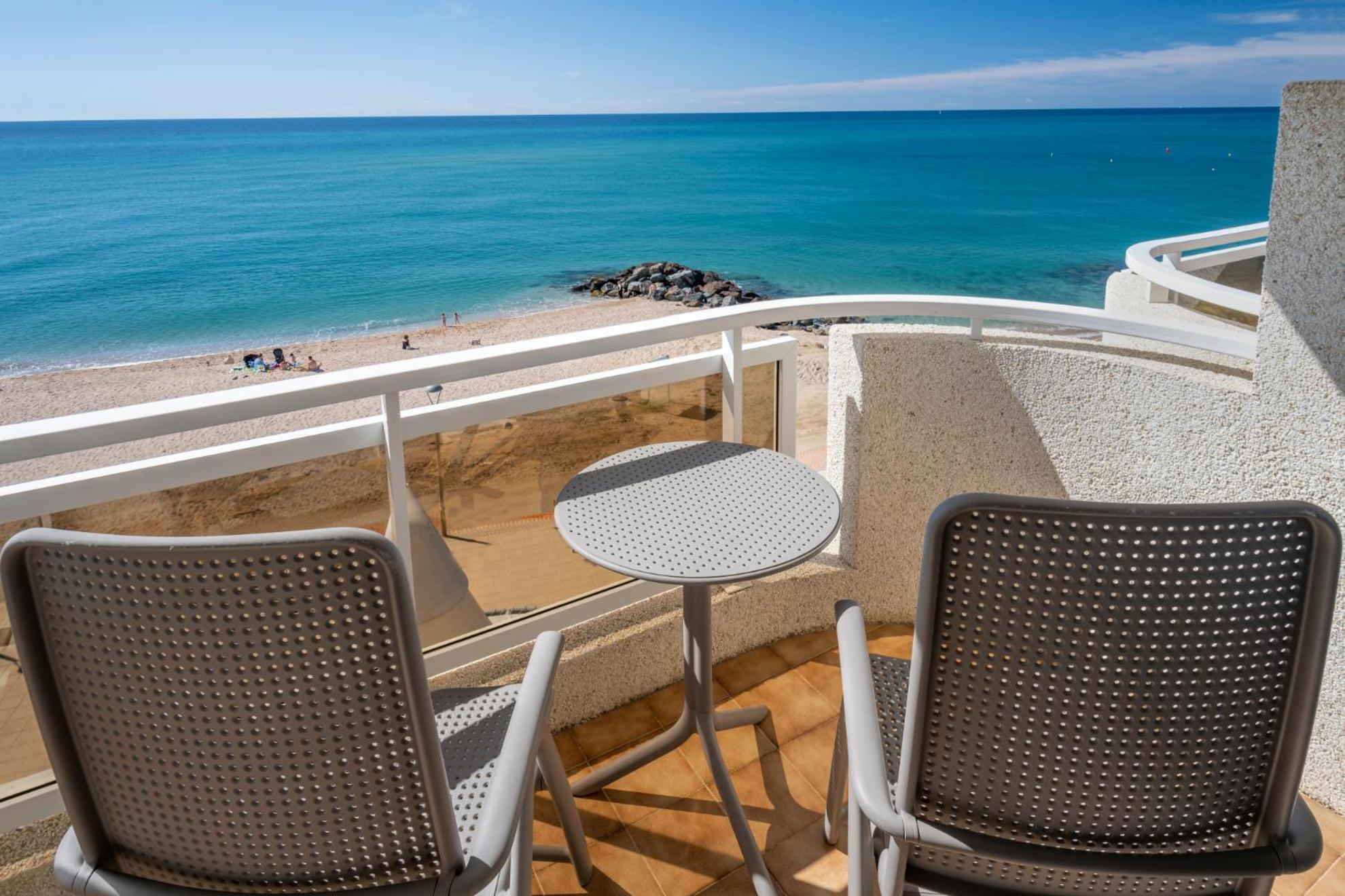 Caprici Beach Hotel & Spa Santa Susanna Exterior photo